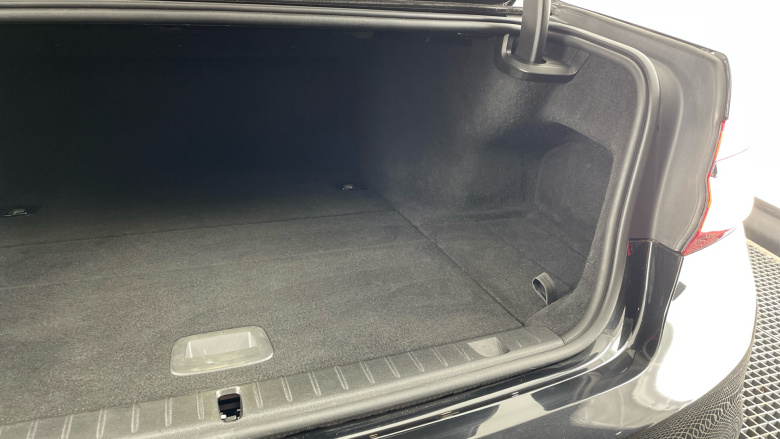 BMW 7 Series 740e Exclusive 4dr Auto Saloon